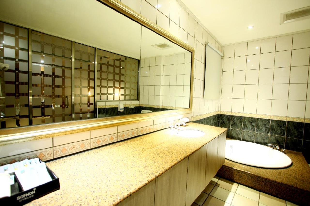 Wen Mei Motel Nantou ภายนอก รูปภาพ