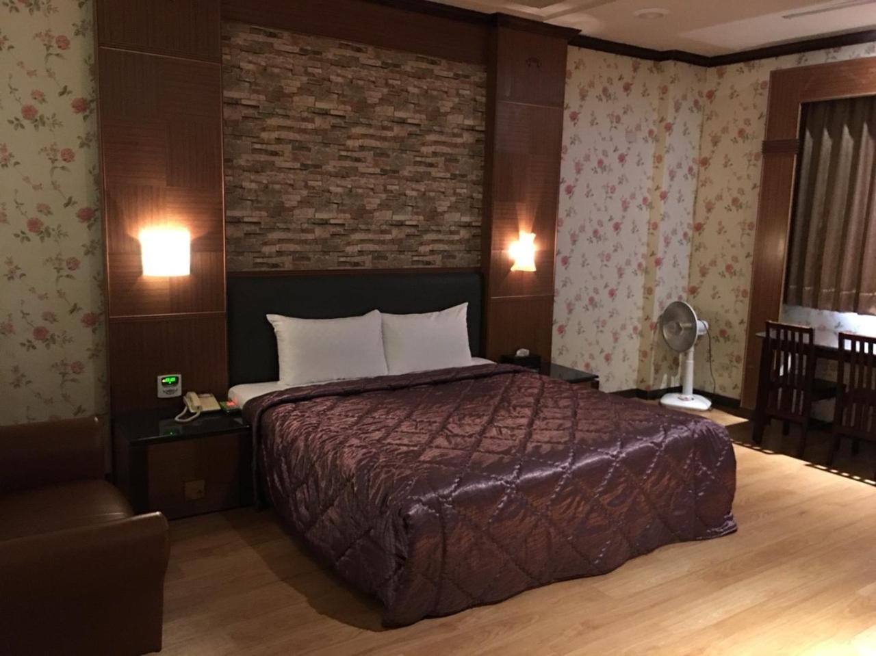 Wen Mei Motel Nantou ภายนอก รูปภาพ